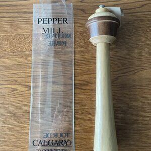 VINTAGE Calgary Tower Pepper Mill NEVER USED
